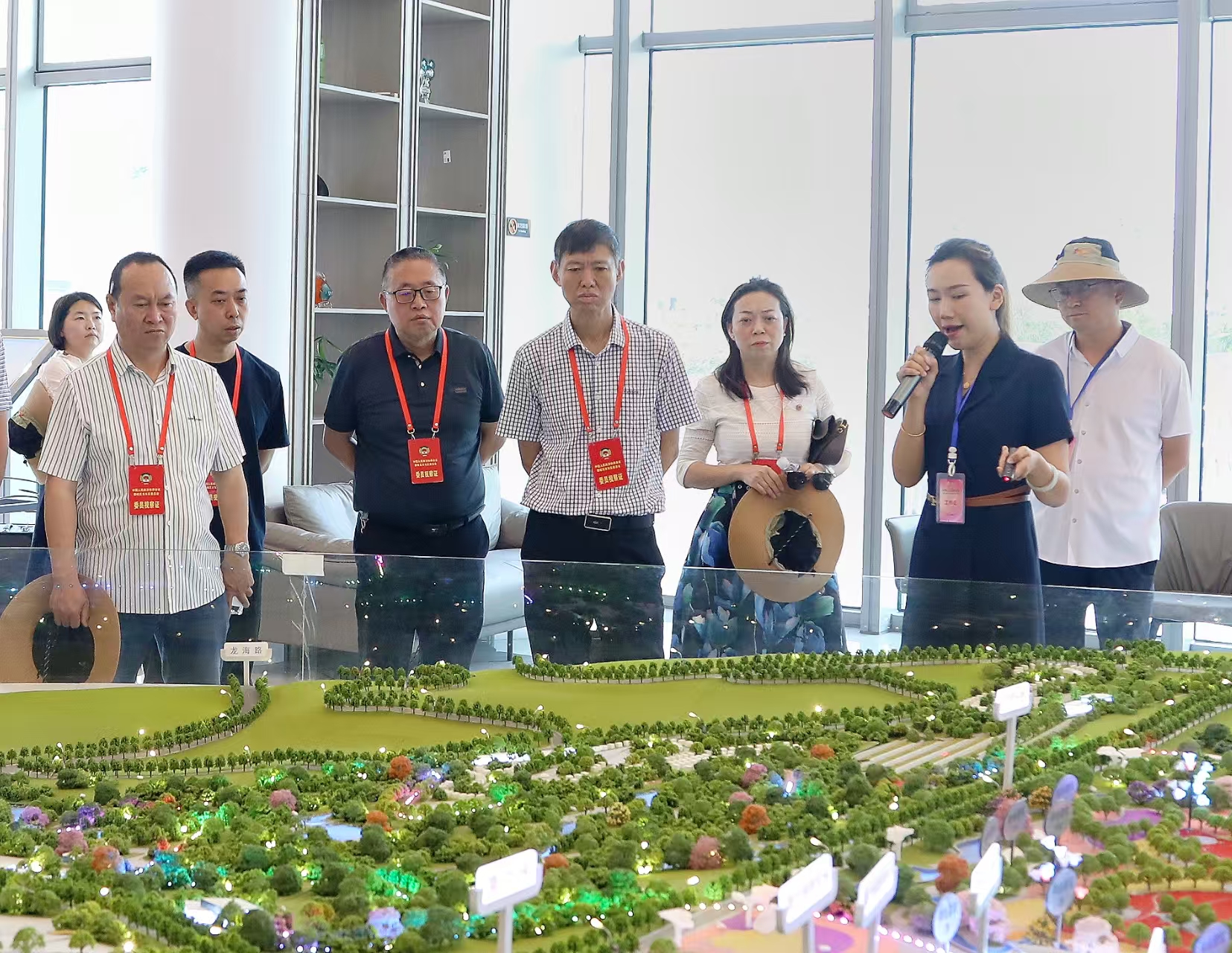 攀枝花市东区政协视察阿署达片区综合开发情况 助力共富试验区建设.jpg