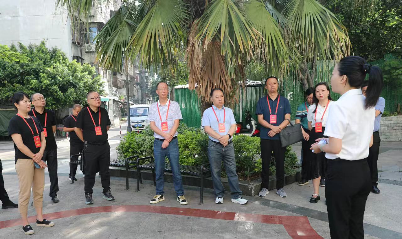 建言完整社区建设 绘就民生幸福画卷.jpg